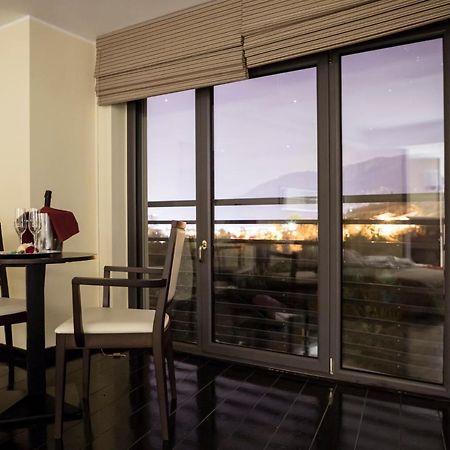 Manhattan Village Hotel Sulmona Kültér fotó
