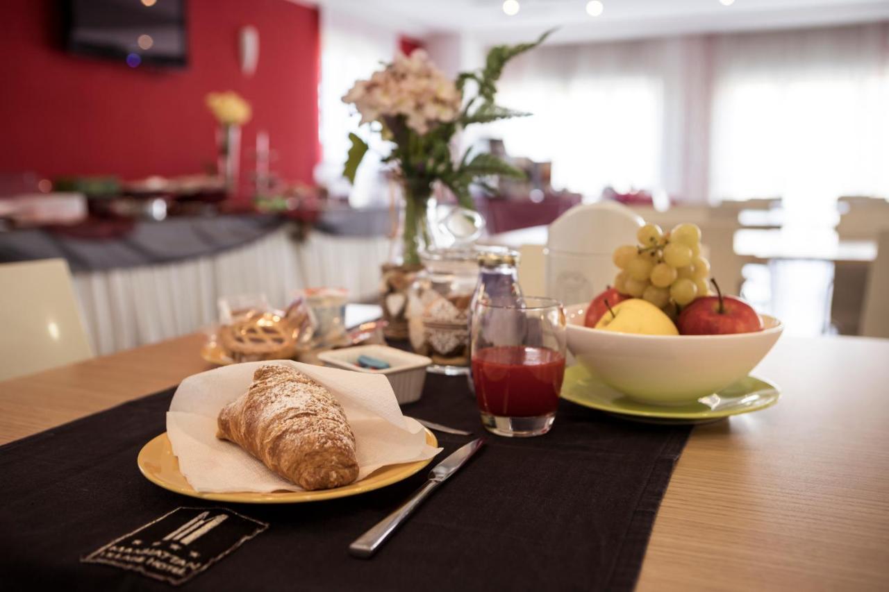 Manhattan Village Hotel Sulmona Kültér fotó